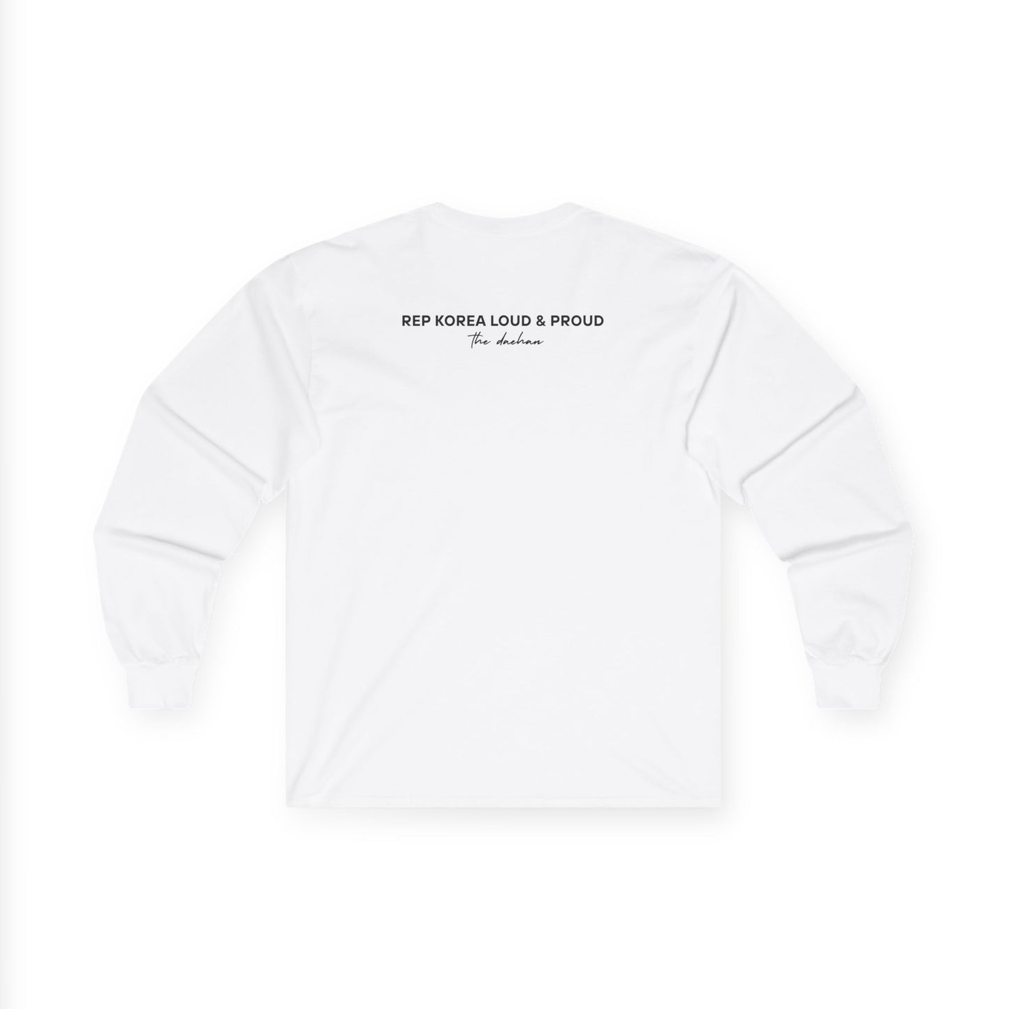 the DAEHAN Unisex Long Sleeve T-Shirt